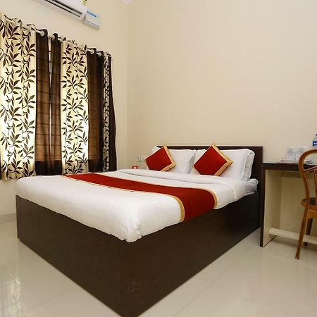 Oyo 9118 Saravana Inn Thiruvananthapuram Exteriör bild