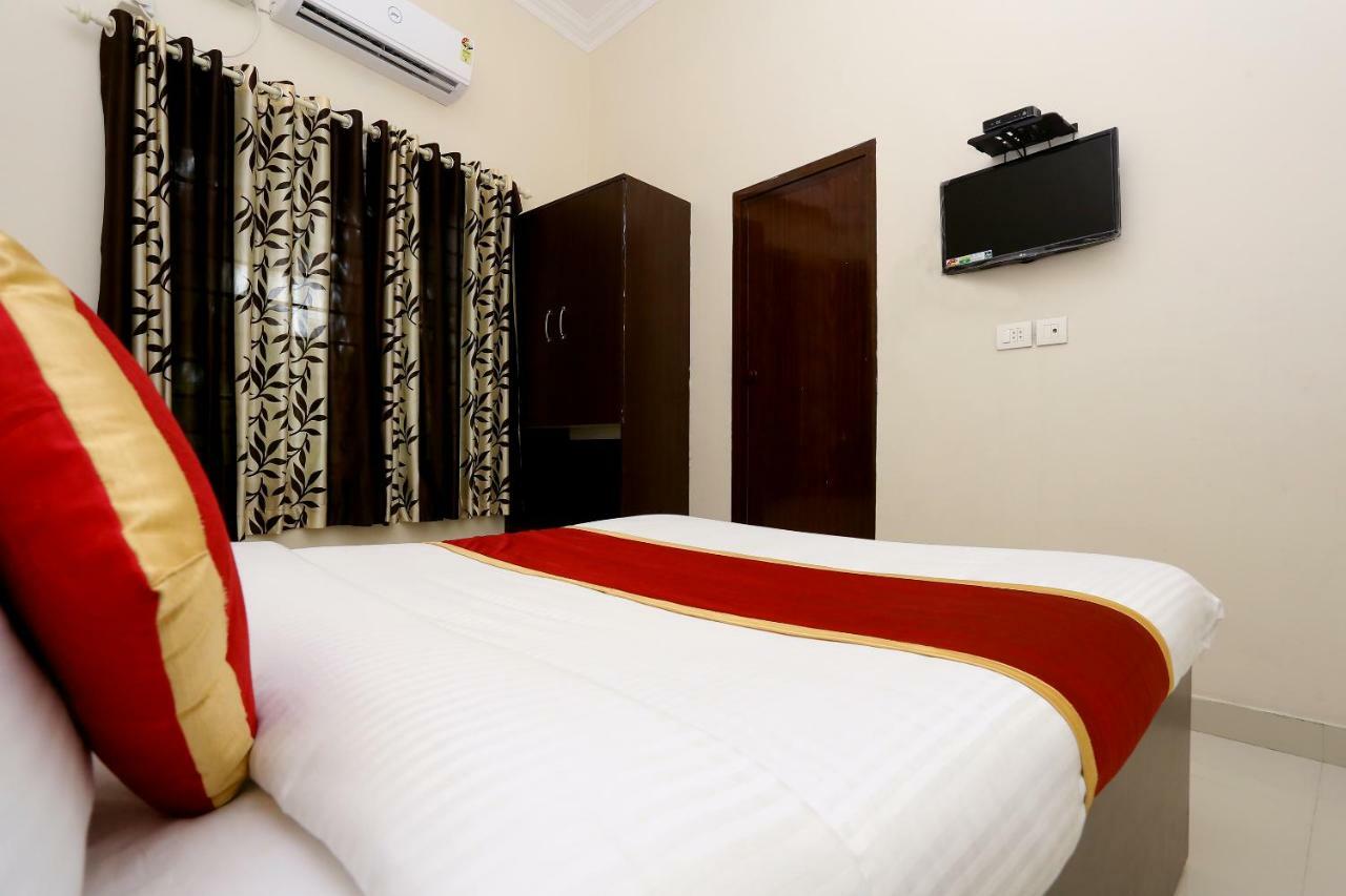 Oyo 9118 Saravana Inn Thiruvananthapuram Exteriör bild