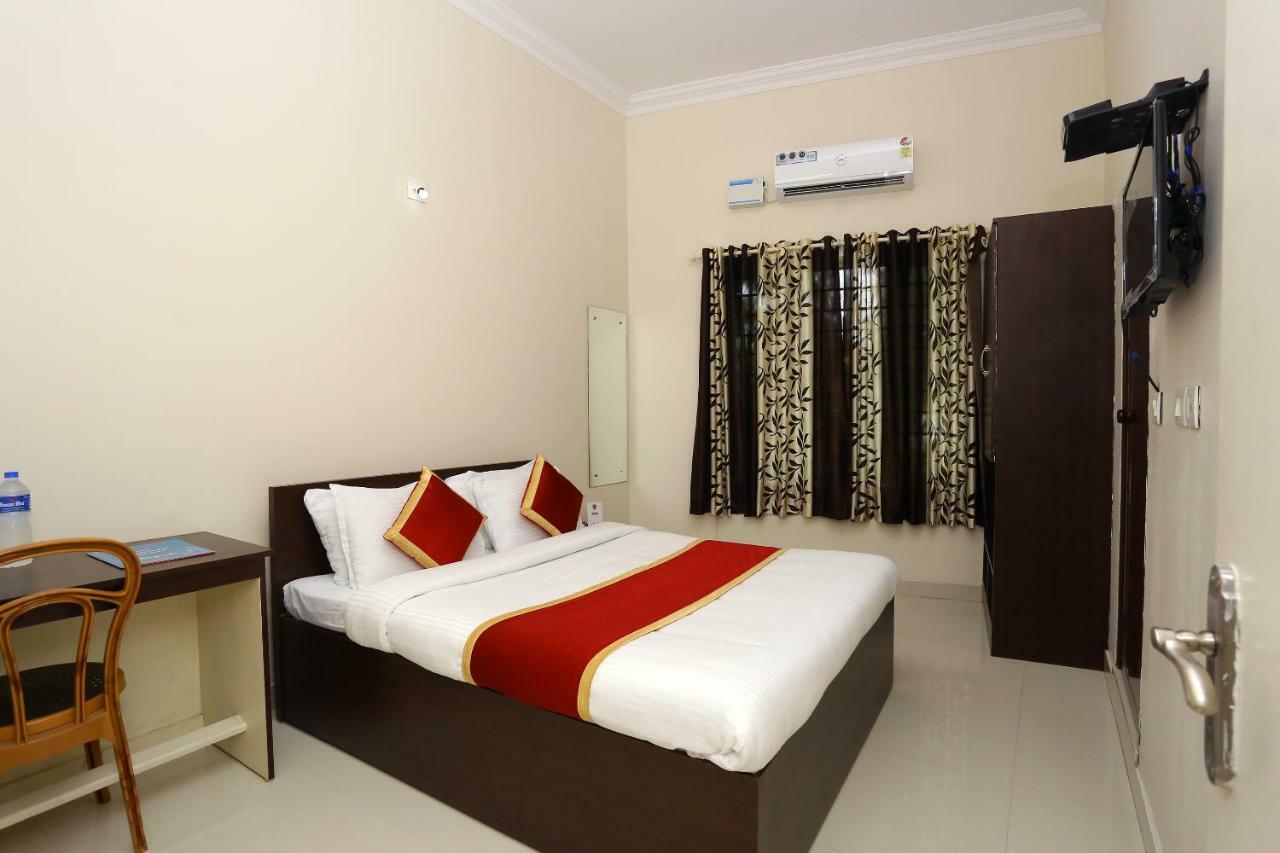 Oyo 9118 Saravana Inn Thiruvananthapuram Exteriör bild