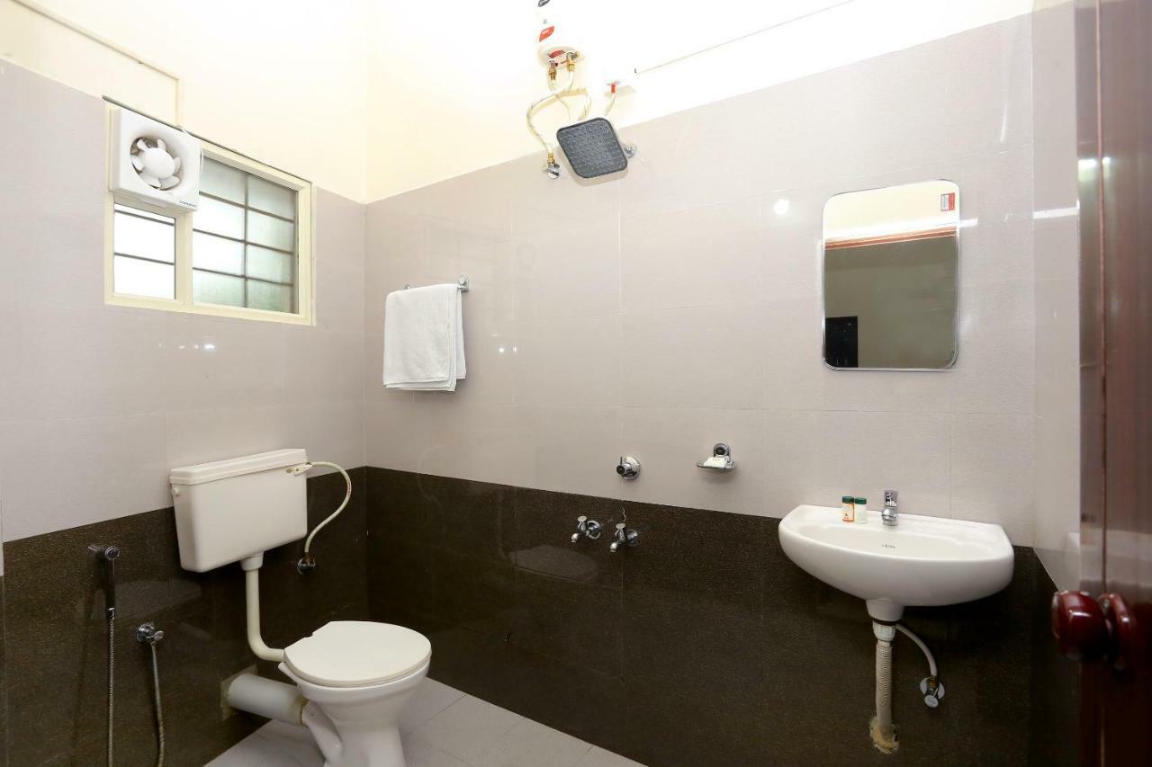 Oyo 9118 Saravana Inn Thiruvananthapuram Exteriör bild