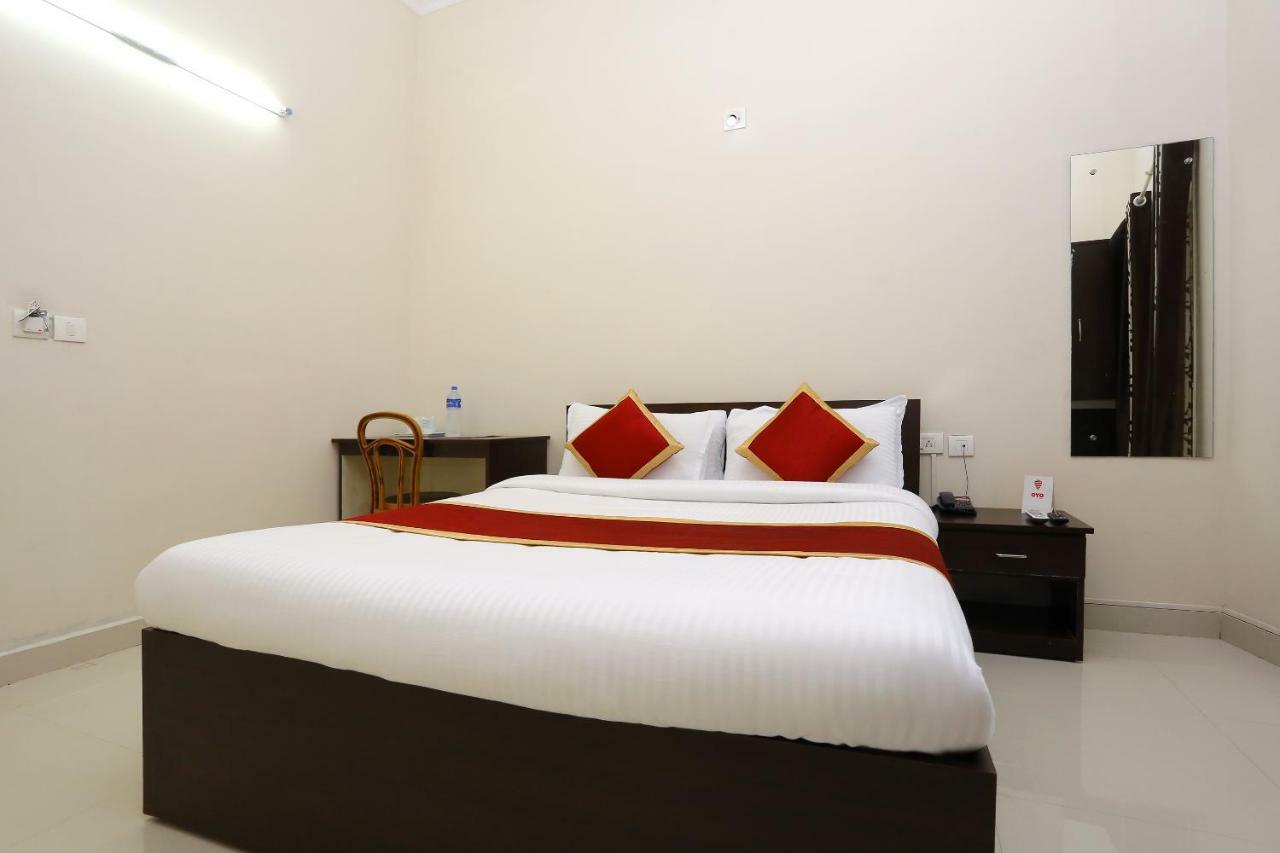 Oyo 9118 Saravana Inn Thiruvananthapuram Exteriör bild
