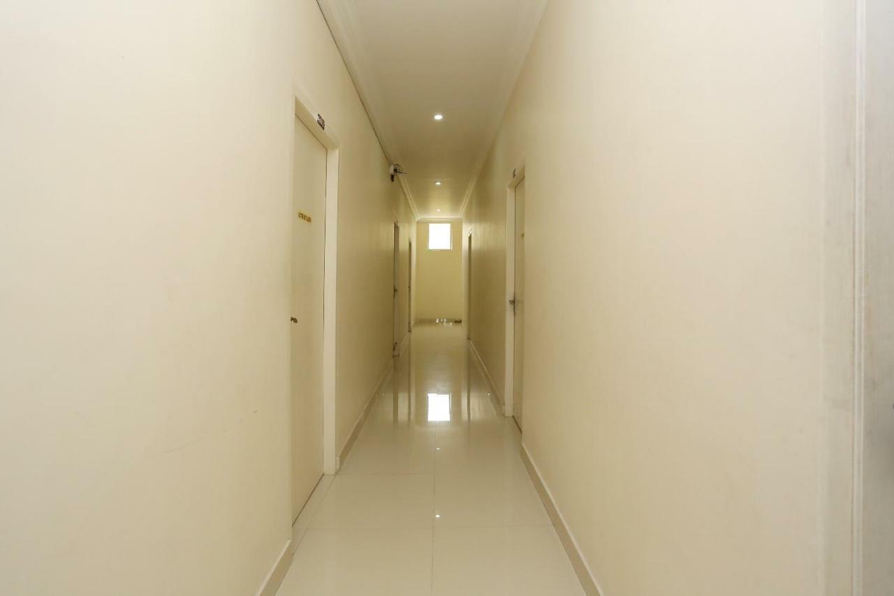 Oyo 9118 Saravana Inn Thiruvananthapuram Exteriör bild